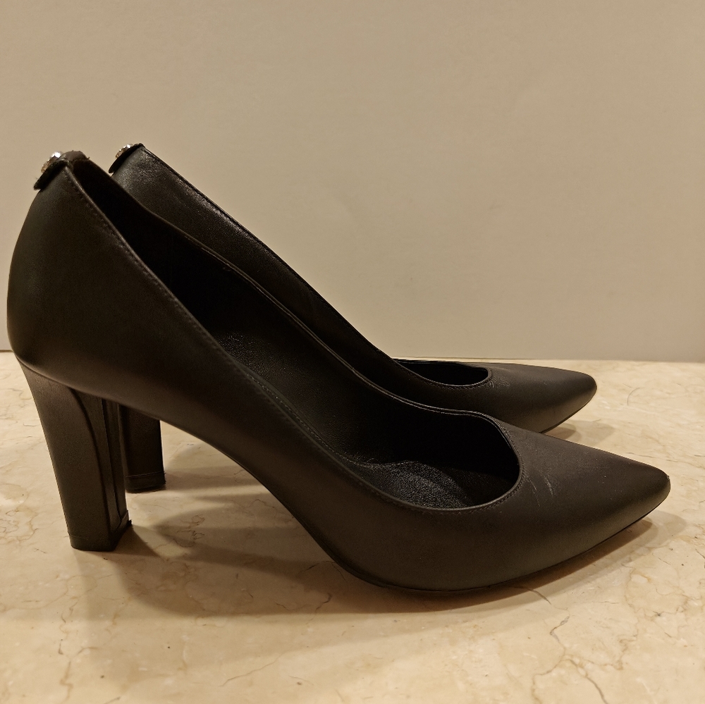 Michael Kors Abbi Flex Pumps - Black Leather - Size 7.5